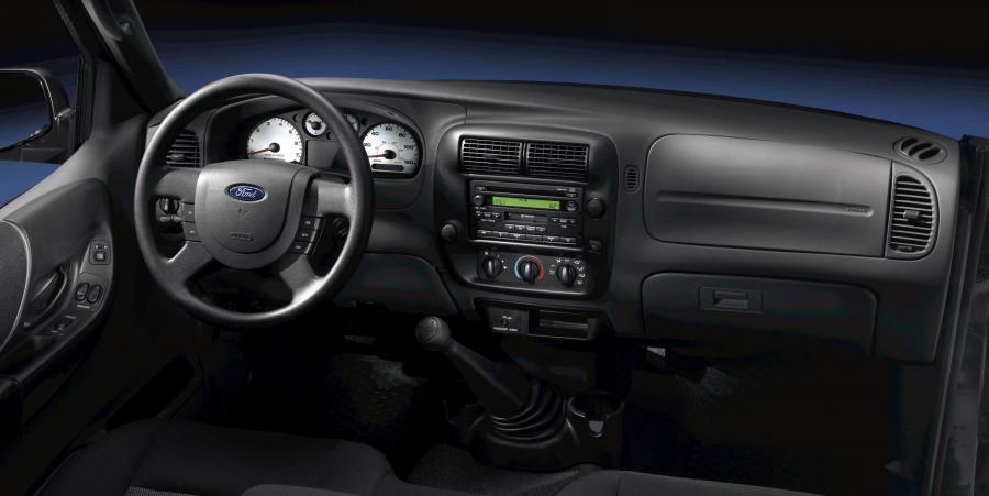  Ford Ranger America 2004 года  (фото 12 из 17)